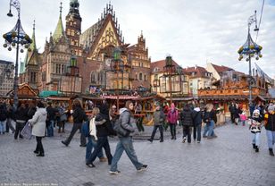 Ruszył jarmark we Wrocławiu. Ceny rozgrzewają jak barszcz