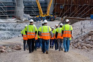 Ważne zmiany dla cudzoziemców w Polsce. "Podwyżki są bulwersujące"
