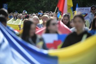 Pierwszy raz w historii CBOS: przeciwnicy przyjmowania Ukraińców przeważają nad zwolennikami