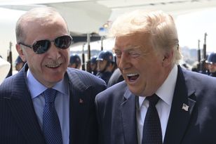 Trump na szczycie NATO w Ankarze grozi wycofaniem wojsk z Europy