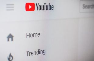 YouTube chce wejść na rynek audiobooków. Szykuje konkurencję dla Spotify i Audible