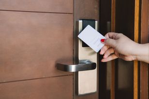 Gigant hotelowy w Europie idzie na sprzedaż. Zwolni 450 osób