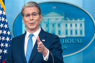 Irańskie aktywa na celowniku USA. Bahrajn i Kuwejt czekają