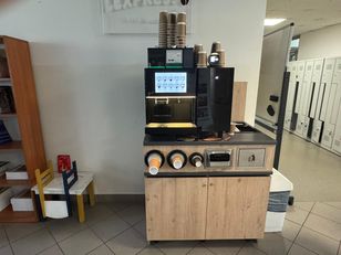 Komu przeszkadza kawa w automatach i dlaczego Polacy płacą tak dużo za plastikowe kubki? Rada Przedsiębiorców apeluje o rozsądek i zmiany w prawie