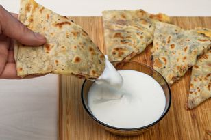 Chicken and mozzarella tortilla triangles – a quick dinner idea