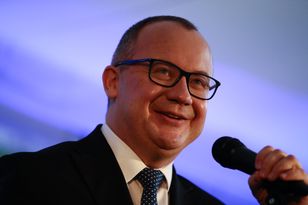 Ponad pół miliona złotych. Tak w ubiegłym roku zarabiał Adam Bodnar