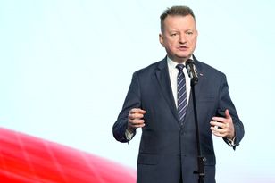 "Zamach stanu" i wyjątkowo krótkie zeznania. Błaszczak zaskoczył i mówił o sobie