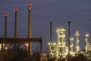 Tu rakiety nie dolatują. "Kijów i Mińsk mają cichą umowę"