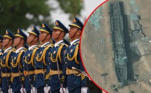 Chiny zbudowały pełnowymiarową replikę niszczyciela USA na pustyni — ćwiczą atak
