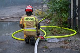 Ogromny pożar pod Warszawą. Dym jest widoczny z kilkunastu kilometrów