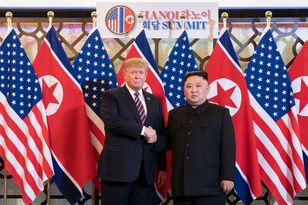 Trump łasi się do Kima. Ratuj się, kto może