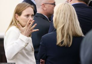 Sondaż: Polacy sceptyczni wobec pomysłu niższego wieku emerytalnego dla matek