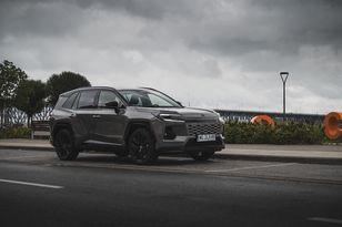Szukamy Japonii w Polsce z Toyotą RAV4