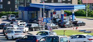 Ukraińskie ataki wywołały kryzys paliwowy w Rosji – kolejki po benzynę