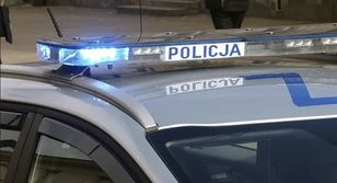 66-latek zasłabł i zmarł w markecie na Włochach po uruchomieniu alarmu przy bramce
