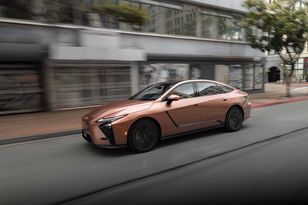 Cała gama fabrycznych programów gwarancyjnych - ile lat spokoju zapewnia Lexus?