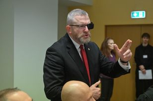 Przesłuchanie Smerfa Malarza. Znów nie stawił się w prokuraturze