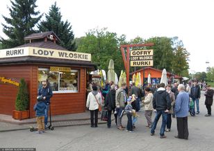 Inspekcja wykryła nieprawidłowości w ponad połowie lokali z goframi i rurkami