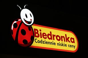 Biedronka zmienia godziny pracy. Lidl także. Chodzi o Wielkanoc