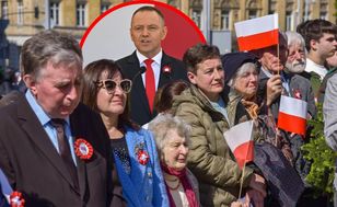 Prezydent chce nowej Konstytucji. Co na to Polacy?