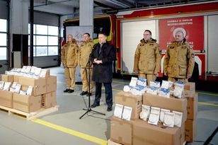 Zamieszanie z czujkami dymu. Były szef PSP alarmuje, MSWiA zaprzecza