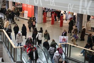 Coraz mniej klientów w galeriach handlowych. Mówią o powodach