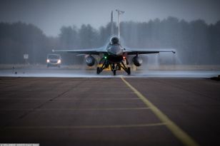 Drony nad holenderską bazą lotniczą. Minister obrony o szczegółach