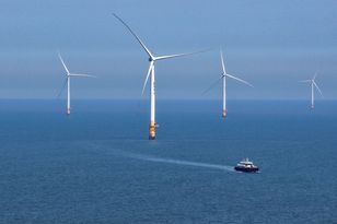 Pierwsza na świecie pływająca turbina TLP. Chiński kolos ma moc 16 MW