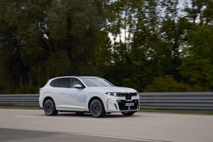 BMW iX5 Hydrogen będzie miało 750 km zasięgu niezłe osiągi. Niemcy mówią o kolejnych detalach