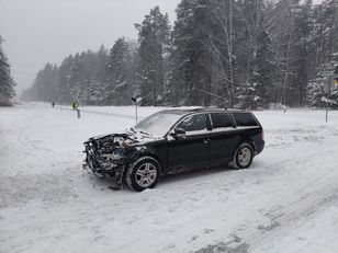 Samochód uderzył w szynobus w Młyńsku. Policja podała nowe informacje