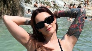 Ewelina Lisowska pręży ciało w bikini. Internauci pieją z zachwytu: “Szacun, taka sylwetka sama nie przychodzi” (FOTO)