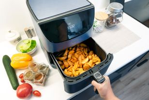 Airfryer tańszy w użyciu niż piekarnik — o ile taniej naprawdę?