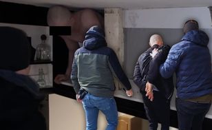 Niewiarygodne, gdzie się ukrył. Zobacz policyjne nagranie