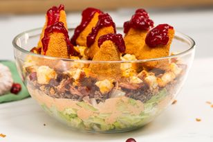 Sałatka Drwala 2.0. Zrób ją na Andrzejki, a twoi goście nie będą chcieli jeść nic innego