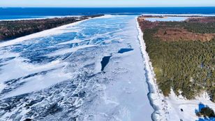 Tak wygląda ujście Wisły do Bałtyku. Wyjątkowe nagranie z Mierzei Wiślanej