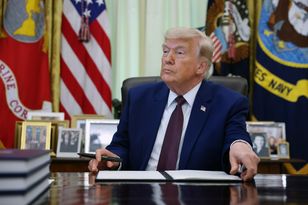 Trump czeka na ruch Iranu. "Cały Bliski Wschód jest zadowolony"