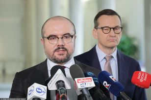 "Tusk się z tego cieszy". Poseł podsumował konflikt w PiS