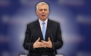 Siemoniak o aferze w ochronie zdrowia: pensje absurdalnie wysokie