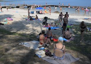 Upały do 40°C: Polacy tłumnie wyjeżdżają na Pojezierze Łęczyńsko-Włodawskie