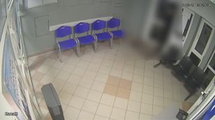 Przyjechał pijany do komendy. Zrzekł się prawa jazdy