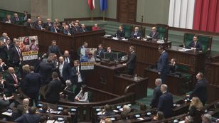 Gorąco w Sejmie. Jest nagranie z wykluczenia posłów