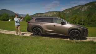 Wideo: pierwsza jazda Toyotą bZ4X Touring – ta lepsza wersja