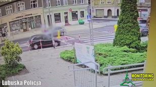 Potrąciła pieszą na przejściu. Straciła prawo jazdy