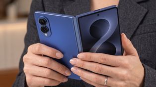 Samsung zmieni nazewnictwo smartfonów? Wszystko przez składanego iPhone’a