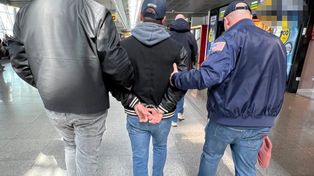 Zatrzymany przy bramce na lotnisku. 39-latek chciał uciec do Holandii, ale zamiast samolotu trafił do więzienia