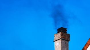 CBA wchodzi do urzędów w całej Polsce. Śledztwo wokół programu Czyste Powietrze nabiera tempa