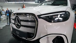 Tysiące odwiedzających i technologiczna ofensywa Mercedesa. Motor Show w Poznaniu ruszył