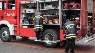 "Ziemia pochłonęła ogród i płot" – w Będzinie-Łagiszy powstało gigantyczne zapadlisko