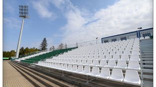 Zielona Trybuna ze zgodą na użytkowanie. Więcej miejsc dla kibiców Warty Poznań!