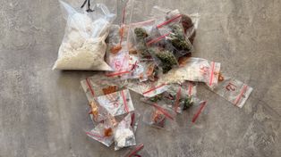 Pijany 33-latek zatrzymany w Sochaczewie. Narkotyki, próba łapówki i areszt